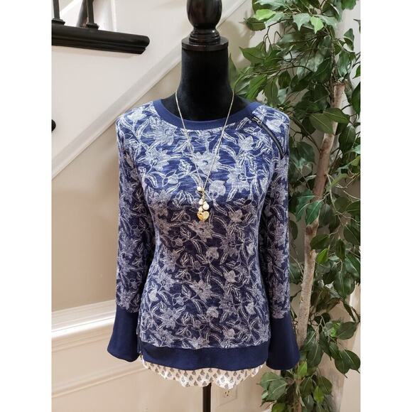 Max Jeans Women's Blue Floral Rayon Crew Neck Long Sleeve Sweater Size X-Small - Picture 1 of 12